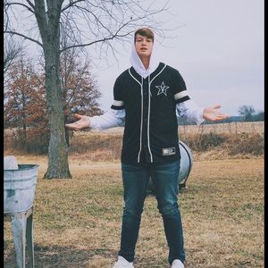 Meet your Posher, Sean